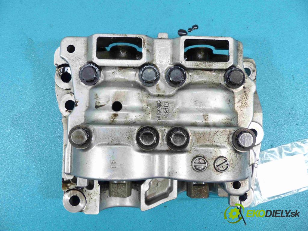 Lexus IS  II 2005-2013 2.2d 177 hp manual 130 kW 2231 cm3 4- pumpa oleje  (Olejové pumpy)