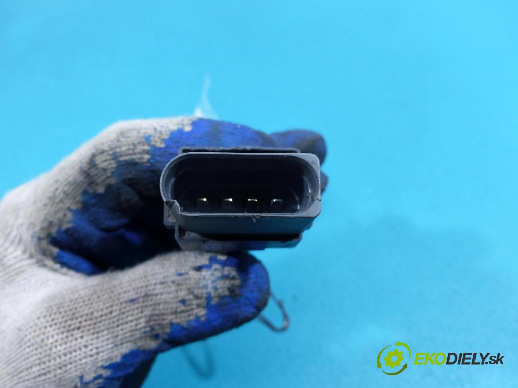 Vw Phaeton 3.2 V6 241km automatic 177 kW 3189 cm3 4- Cievka zapaľovacia 0040102041 (Zapaľovacie cievky, moduly)