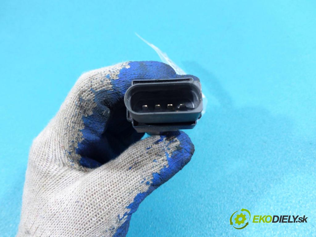 Vw Phaeton 3.2 V6 241km automatic 177 kW 3189 cm3 4- Cievka zapaľovacia 0053230715 (Zapaľovacie cievky, moduly)