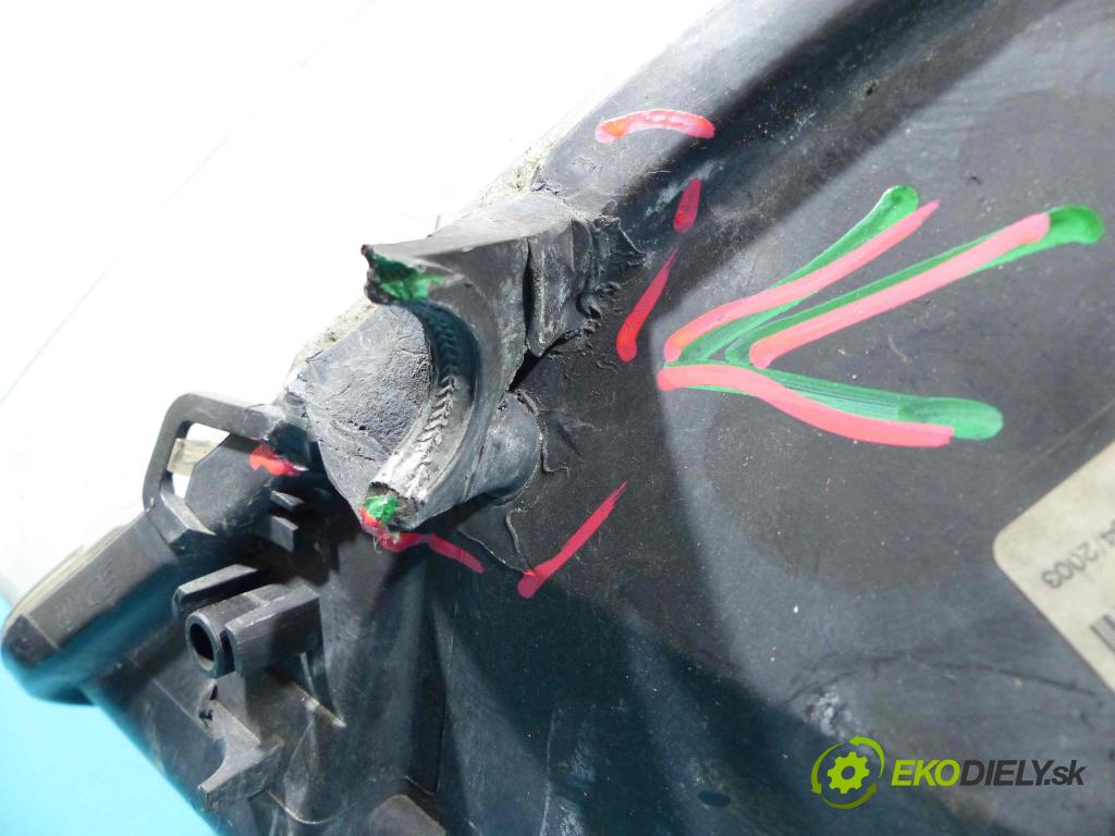 Vw Phaeton 3.2 V6 241KM automatic 177 kW 3189 cm3 4- Reflektor: pravý 3D1941016H (Pravé)