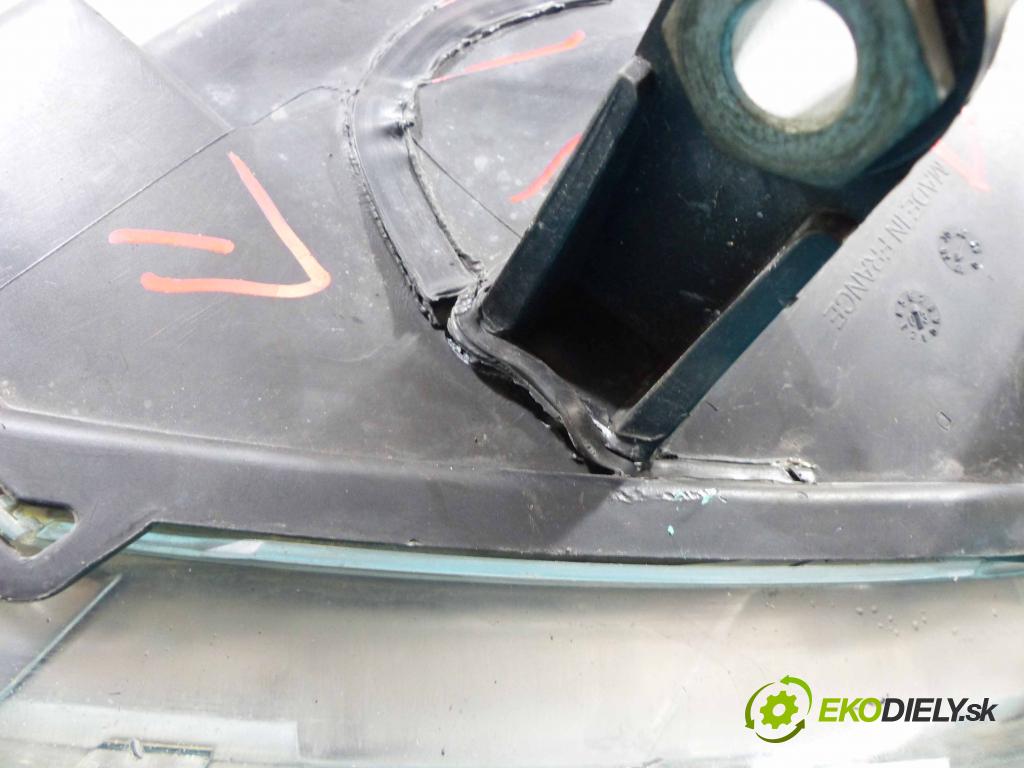 Vw Phaeton 3.2 V6 241KM automatic 177 kW 3189 cm3 4- Reflektor: pravý 3D1941016H (Pravé)