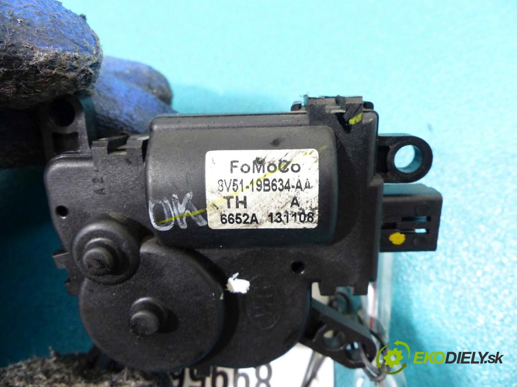 Ford Fiesta Mk7 2008-2017 1.5 TDCI 75 HP manual 55 kW 1499 cm3 3- Motorček kúrenia 8V51-19B634-AA
