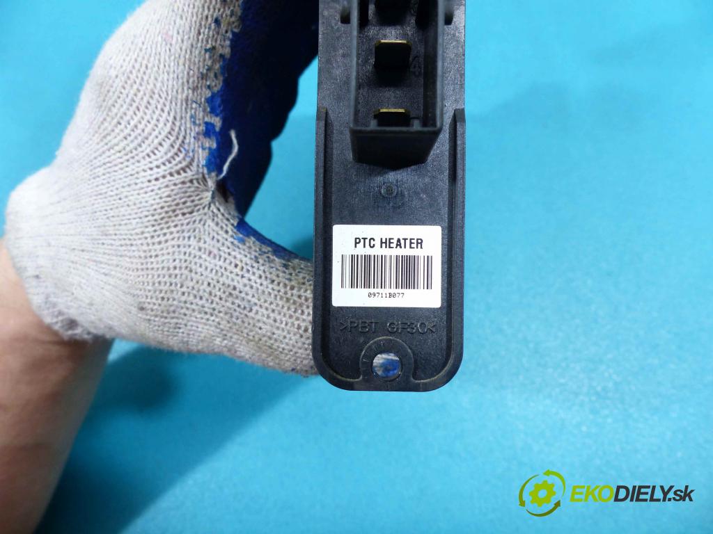 Kia Soul I 2008-2013 1.6 CRDi 128 HP manual 94 kW 1582 cm3 5- Výhrevné teleso, radiátor kúrenia 09711B077 (Radiátory kúrenia)