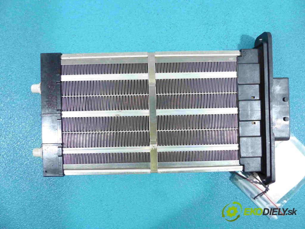 Kia Soul I 2008-2013 1.6 CRDi 128 HP manual 94 kW 1582 cm3 5- Výhrevné teleso, radiátor kúrenia 09711B077 (Radiátory kúrenia)