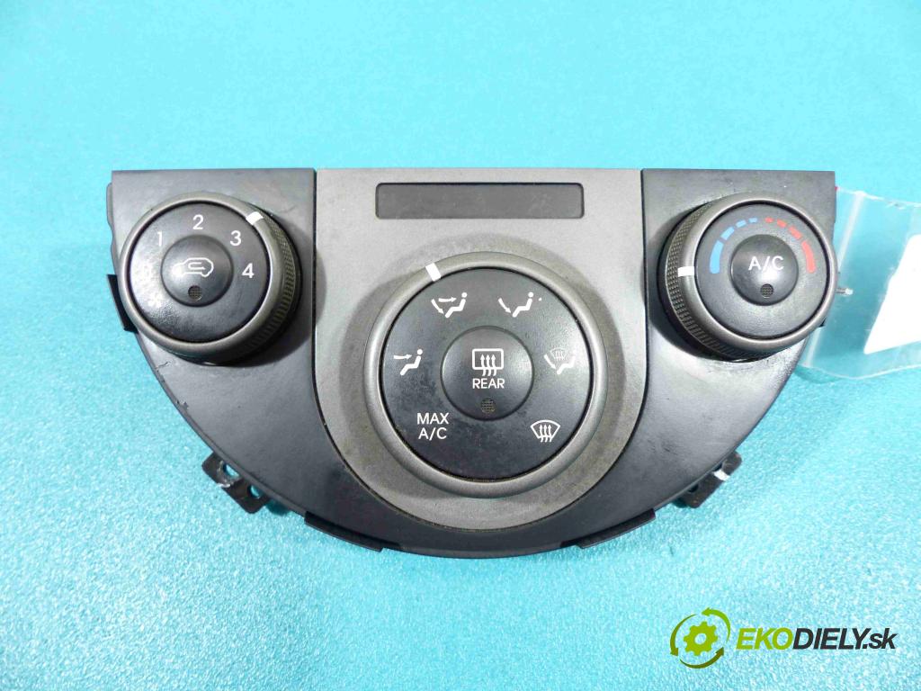 Kia Soul I 2008-2013 1.6 CRDi 128 HP manual 94 kW 1582 cm3 5- - Panel kúrenia