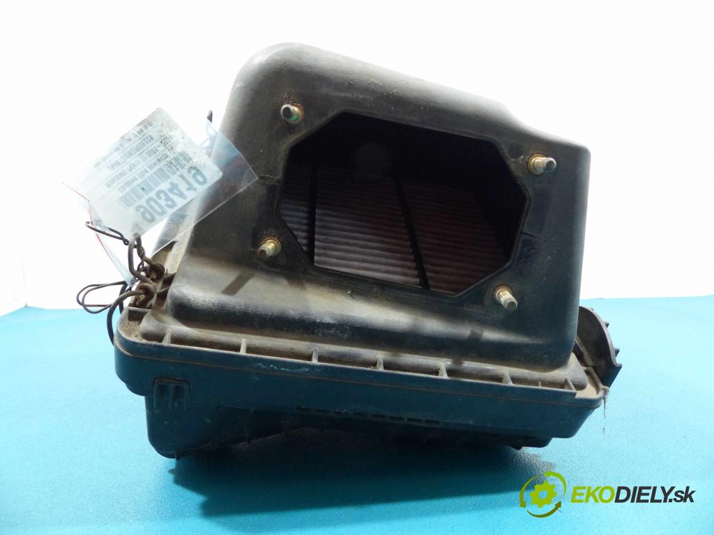 Mitsubishi Pajero III 2000-2004 3.5 V6 203km automatic 149 kW 3497 cm3 5- obal filtra vzduchu MR355408 (Kryty filtrů)