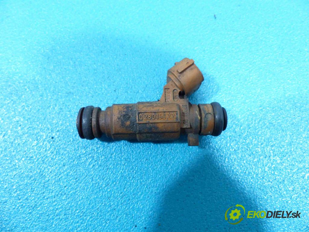 Audi A8 D3 2002-2009 6.0 automatic 331 kW 5998 cm3 4- vstrekovač 07C906031C (Vstrekovače)