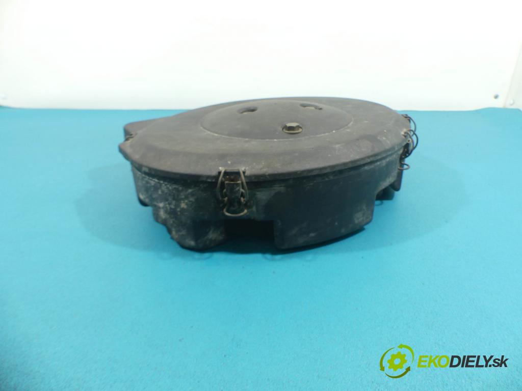 Skoda Felicia 1.3 - 68 hp manual 50 kW 1289 cm3 5- obal filtra vzduchu 032129611C (Kryty filtrů)