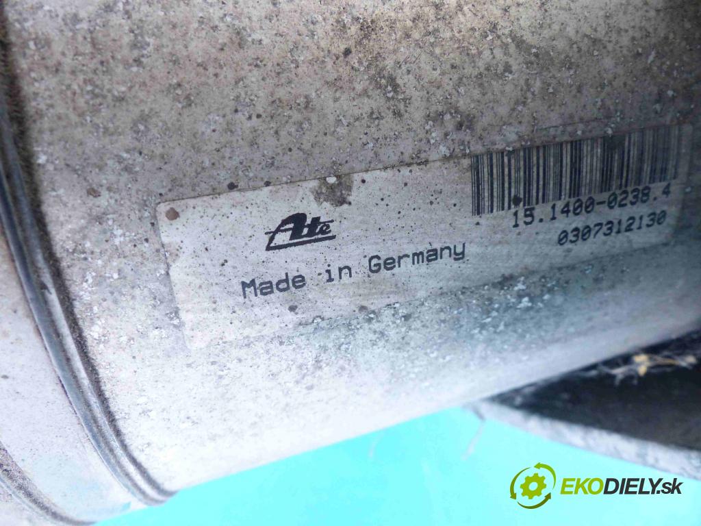 Audi A8 D3 2002-2009 6.0 automatic 331 kW 5998 cm3 4- Tlmič predný pravy 4E0616040T (Ostatné)