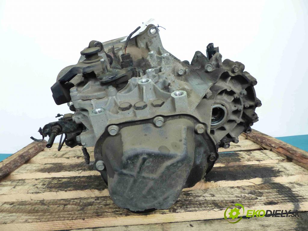 Kia Ceed I 2006-2012 1.4 105 hp manual 77 kW 1396 cm3 5- manual TBJ5