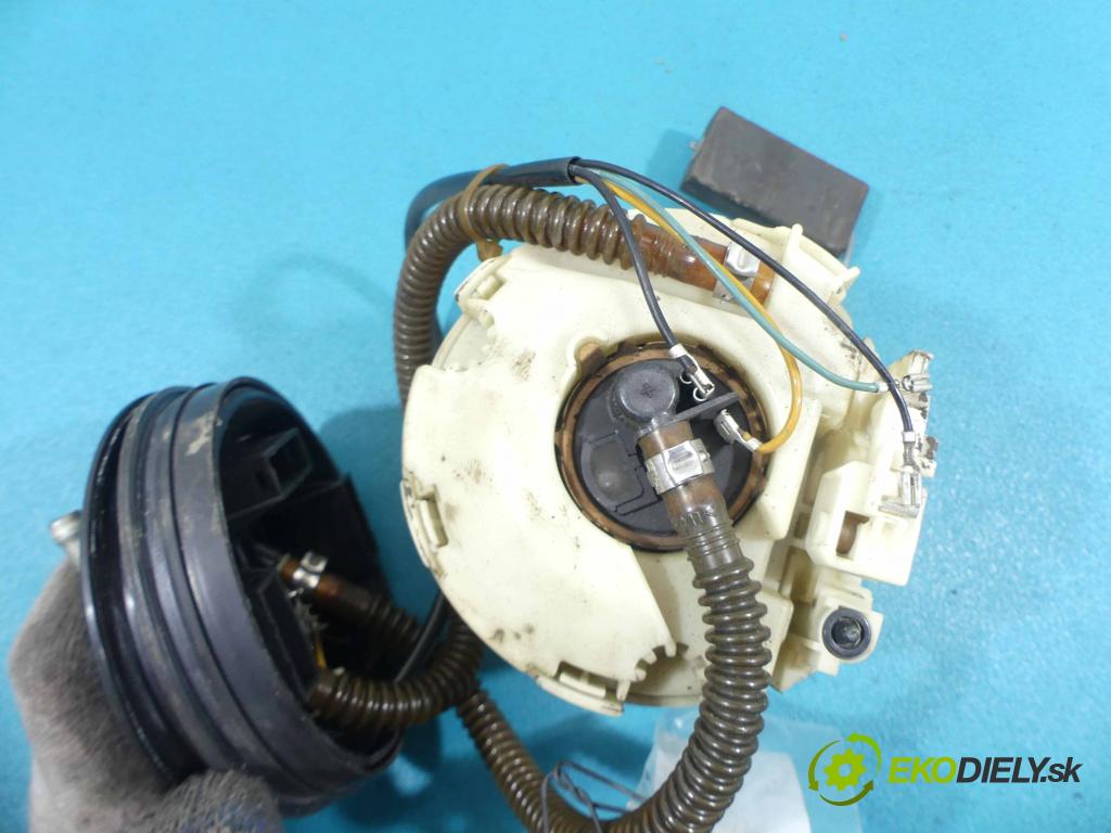 Audi A6 C4 1994-1997 1.8 20V 125 hp manual 92 kW 1781 cm3 5- pumpa paliva