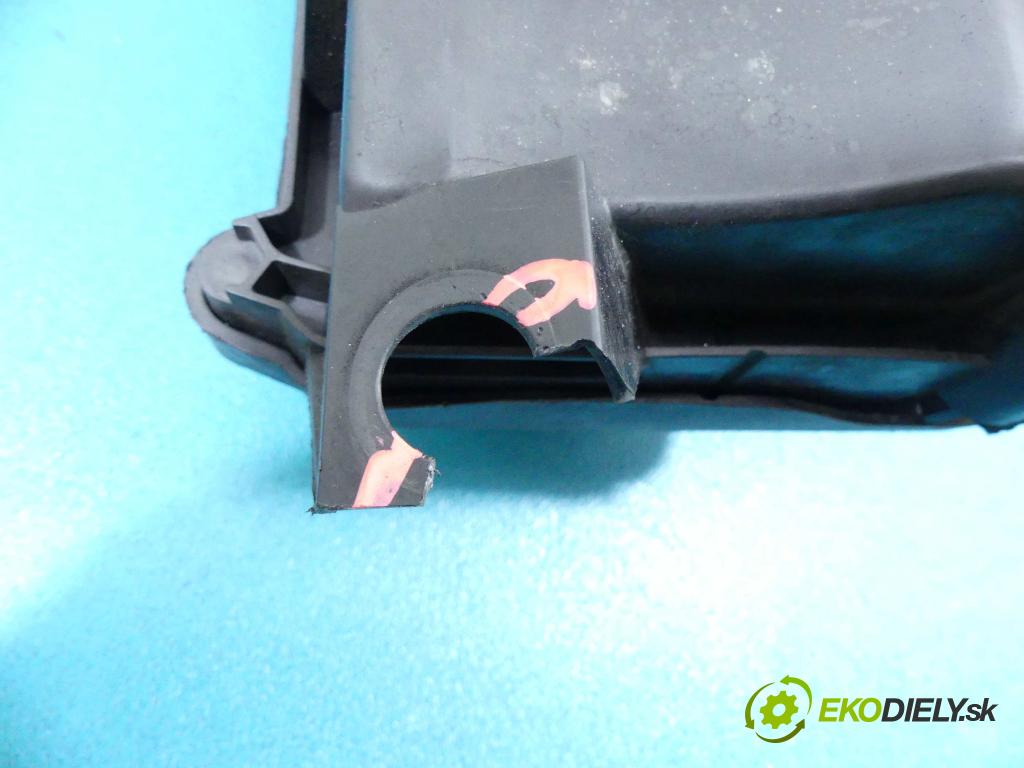 Citroen C4 Grand picasso 1.6 thp 150 hp automatic 110 kW 1598 cm3 5- obal filtra vzduchu 757669180 (Kryty filtrů)