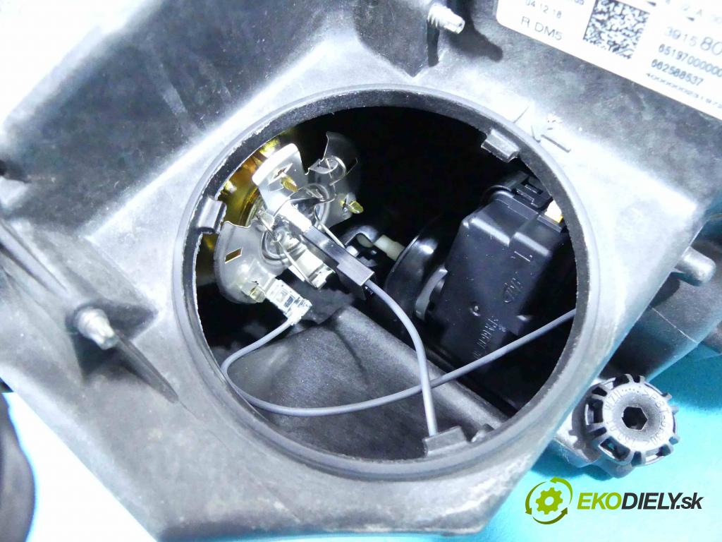 Opel Astra V  2015- 1.6 TB 200 HP manual 147 kW 1598 cm3 5- pravý 39158006 (Pravé)