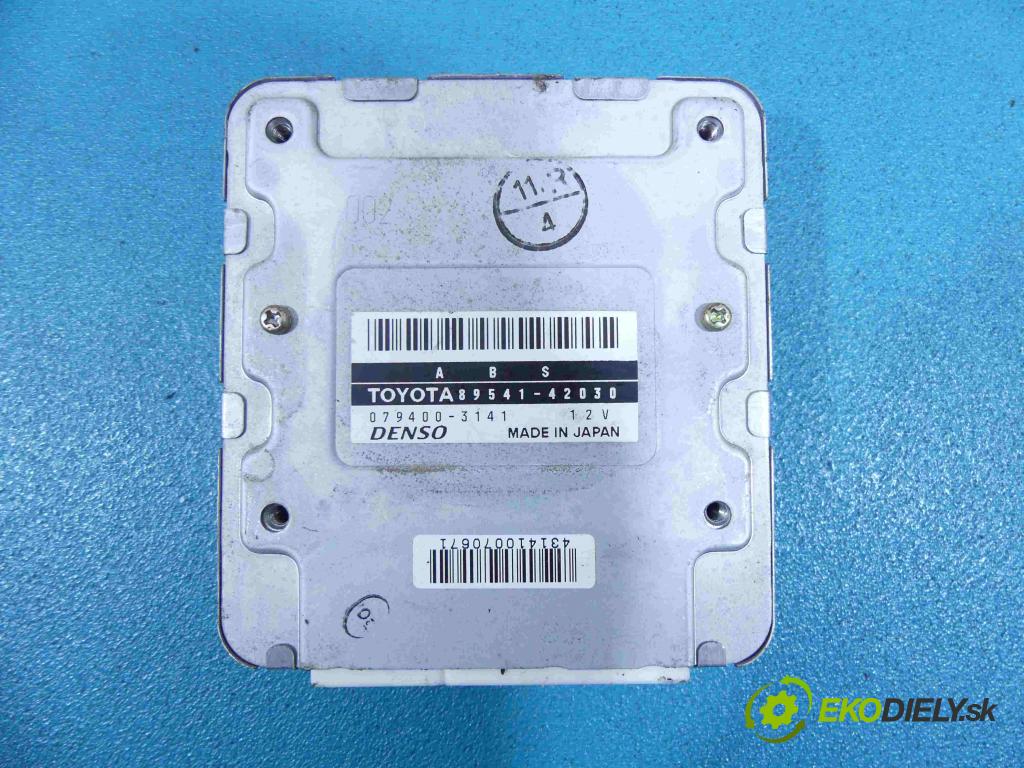 Toyota Rav4 I 1994-2000 2.0 128 HP manual 94 kW 1998 cm3 3- modul riadiaca jednotka 89541-42030 (Ostatné)