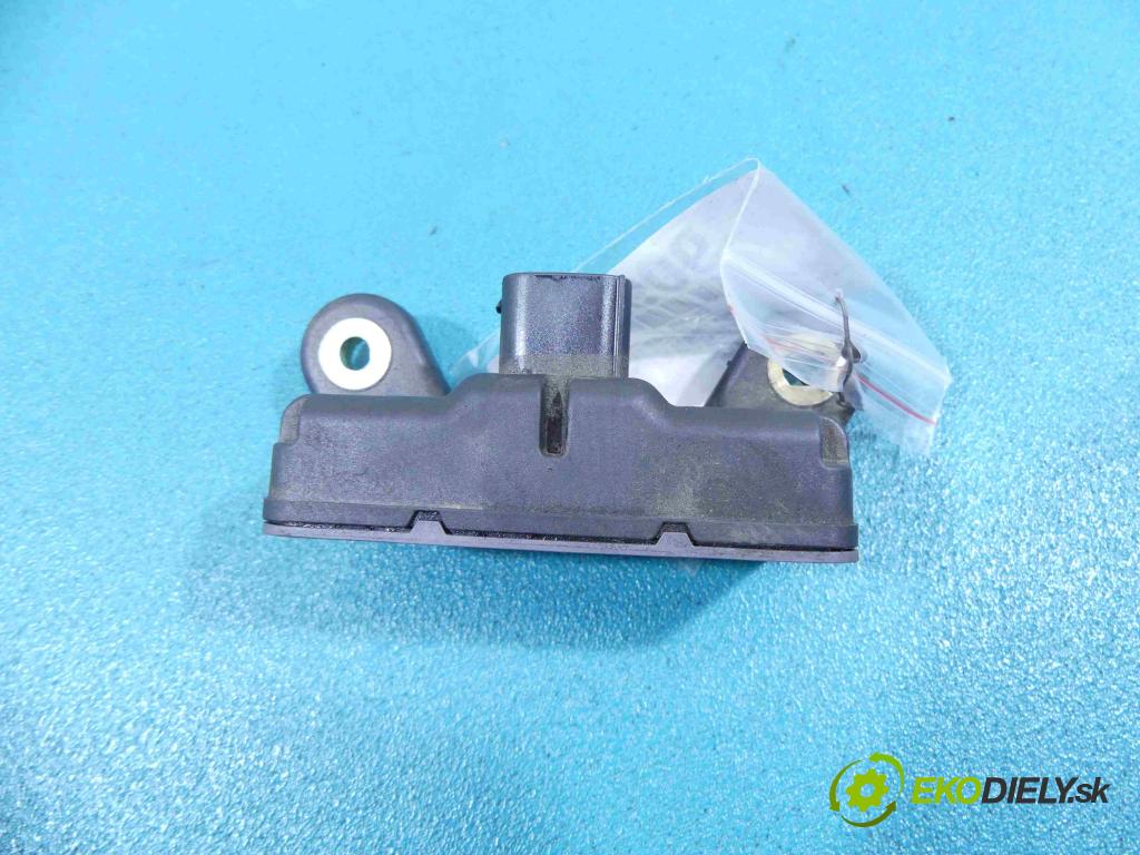 Honda Insight II 09-14 1.3 16V 88 hp automatic 65 kW 1339 cm3 5- snímač ESP 39960-TM8-G010-M1