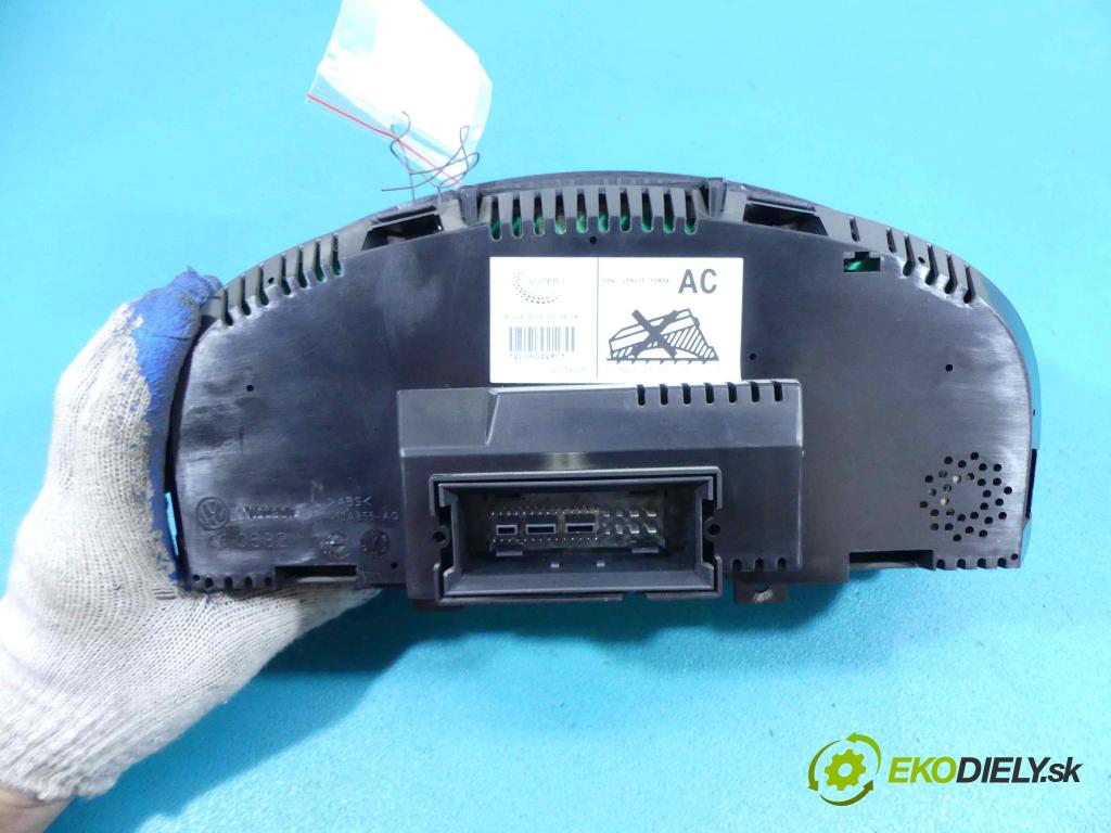 Vw Golf V 2003-2009 1.6 8V 102 HP manual 75 kW 1595 cm3 5- prístrojovka/ budíky 1K0920852H (Prístrojové dosky, displeje)