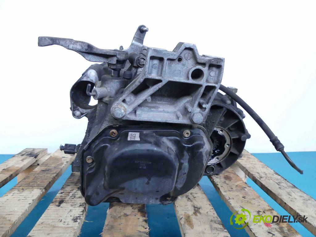 Vw Golf V 2003-2009 1.6 8V 102 HP manual 75 kW 1595 cm3 5- manual FVH