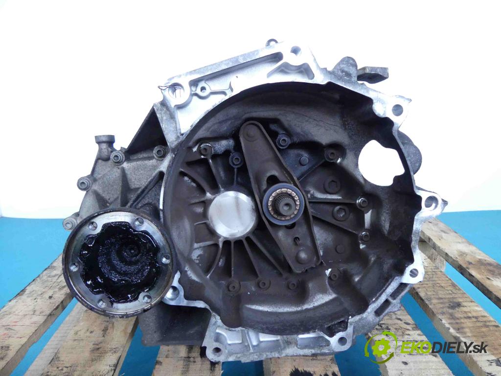 Vw Golf V 2003-2009 1.6 8V 102 HP manual 75 kW 1595 cm3 5- manual FVH