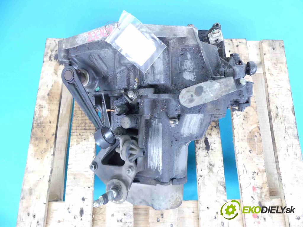 Citroen Xsara II 2000-2004 1.6 16v 109 HP manual 80 kW 1587 cm3 3- stupeň,rýchlosť manual 20CN28