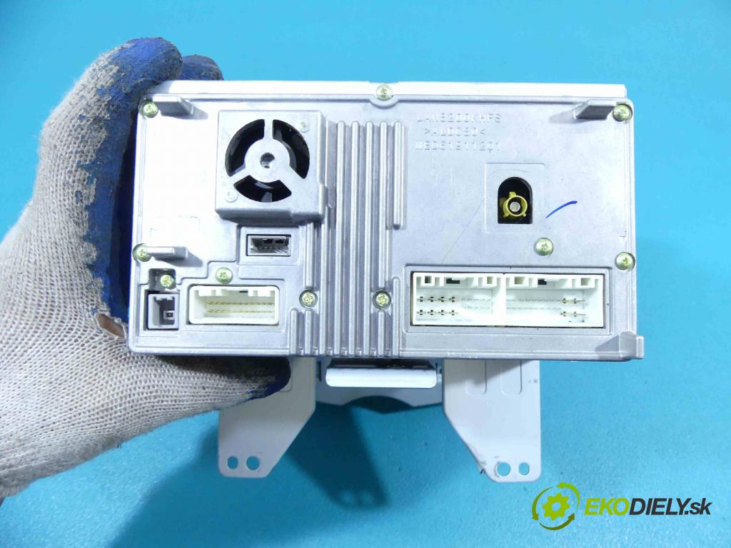 Hyundai Veloster 2011-2018 1.6 GDI 140 HP manual 103 kW 1591 cm3 4- Radio 96560-2V720 (Audio zariadenia)