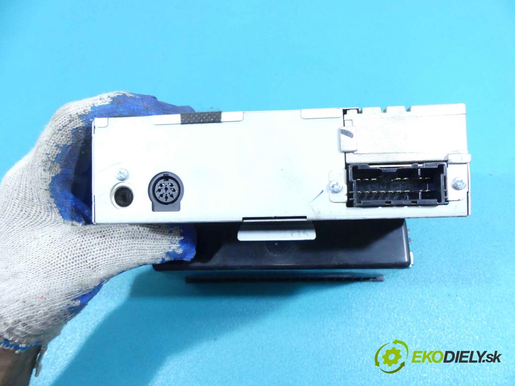 Hyundai Elantra 2.0 16v 143 HP automatic 105 kW 1972 cm3 4- Radio 96160-2D105A (Audio zariadenia)