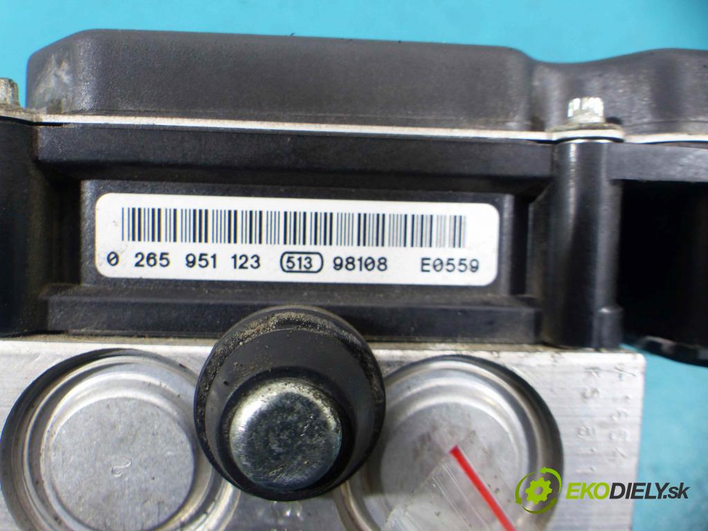 Subaru Forester III SH 08-13 2.0 boxer 147 hp manual 108 kW 1998 cm3 5- čerpadlo abs 0265230481 (Pumpy brzdové)