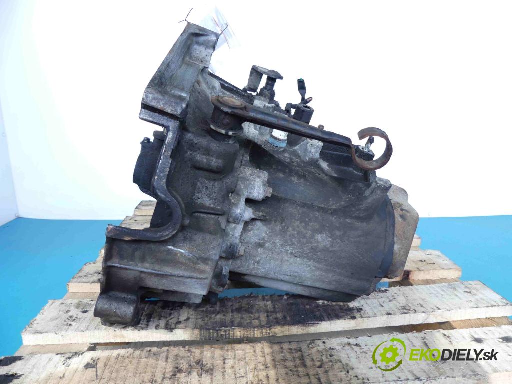 Citroen Xsara 1997-2000 1.4 8v 75 hp manual 55 kW 1360 cm3 5- manual 2B0295