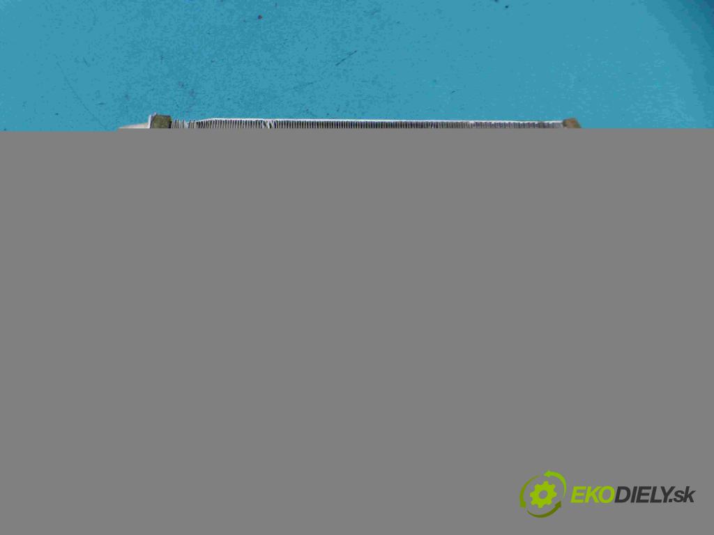 Mercedes R  W251 2005-2013 3.5 V6 272 HP automatic 200 kW 3498 cm3 5- radiator  (Radiátory kúrenia)