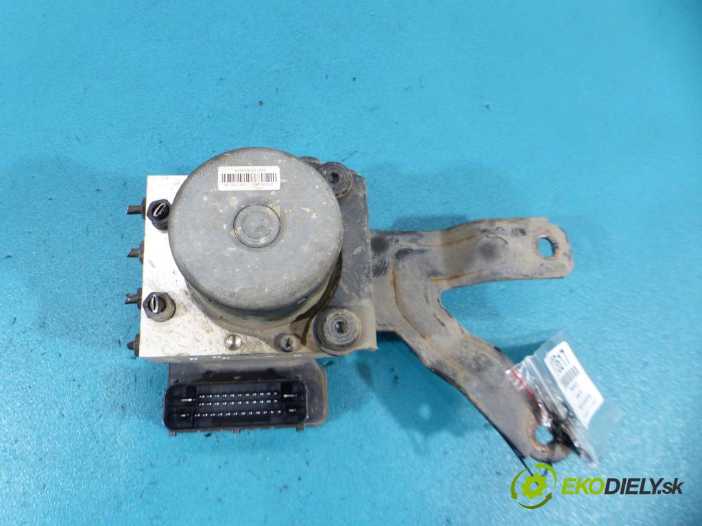 Hyundai I40 1.7 crdi 116 hp manual 85 kW 1685 cm3 5- čerpadlo abs 58920-3Z500 (Pumpy brzdové)