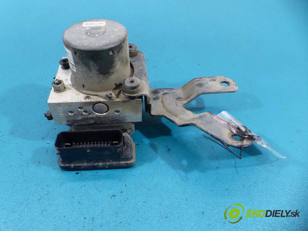 Hyundai I40 1.7 crdi 116 hp manual 85 kW 1685 cm3 5- čerpadlo abs 58920-3Z500 (Pumpy brzdové)