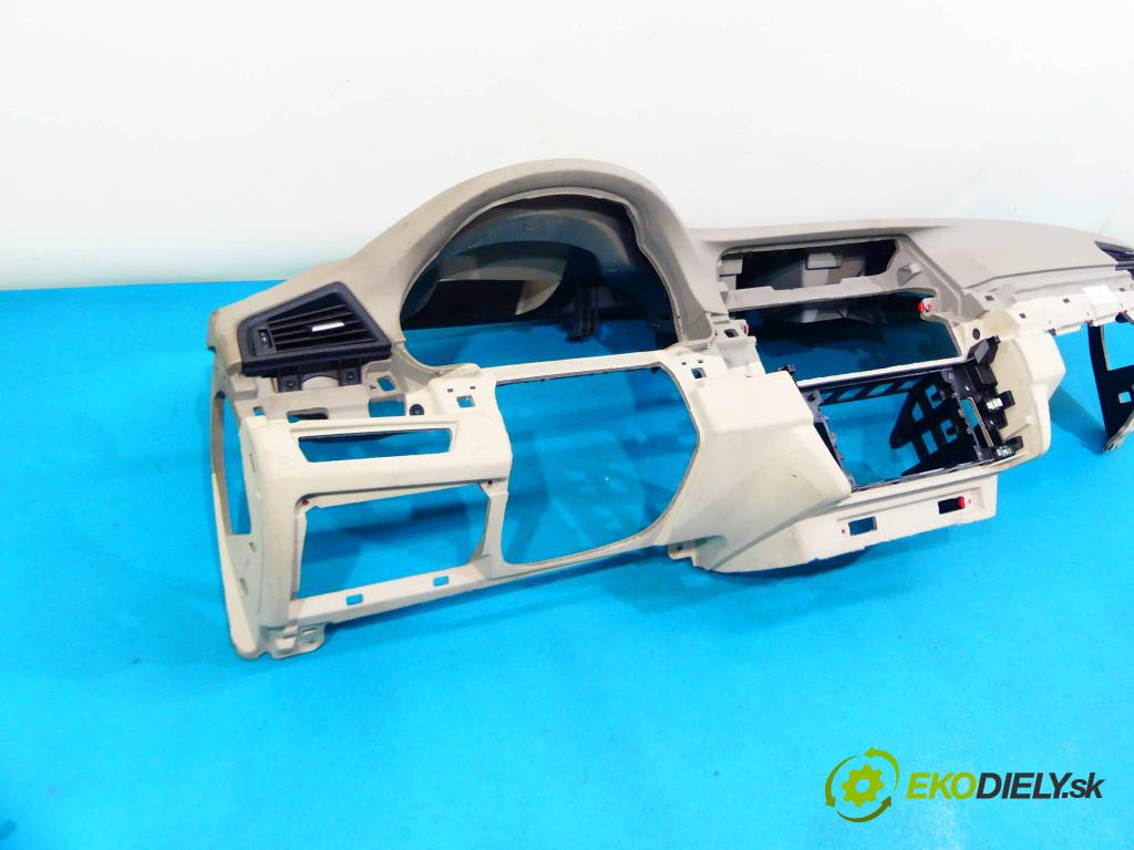 Bmw 5 f10 2010-2017 2.0d 184hp automatic 135 kW 1995 cm3 5- kokpit,pristrojová doska rozdeľovacia