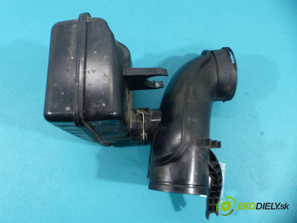 Bmw 5 f10 2010-2017 2.0d 184 hp automatic 135 kW 1995 cm3 5- obal filtra vzduchu 13718512249 (Kryty filtrů)