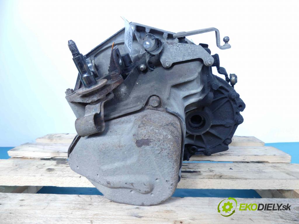 Peugeot 306 1.6 8v 88 hp manual 65 kW 1587 cm3 4- převodovka stupňová manual 20CD29