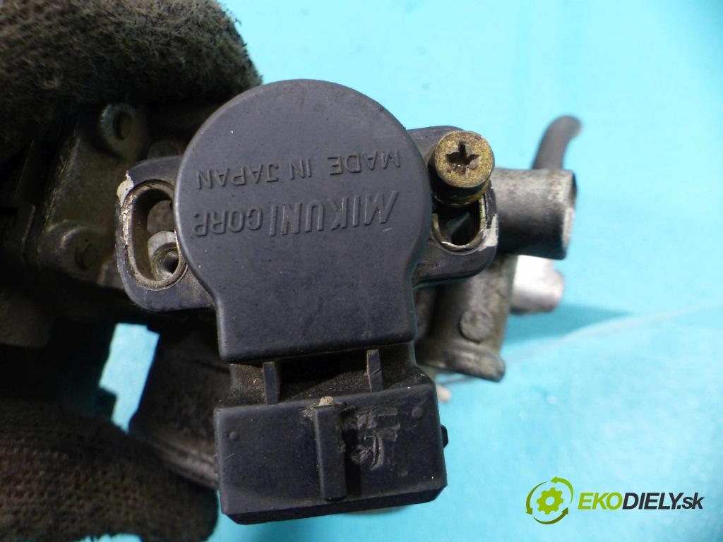 Mitsubishi Carisma 1.8 GDI 125 HP manual 92 kW 1834 cm3 5- klapka  (Škrtiace klapky)