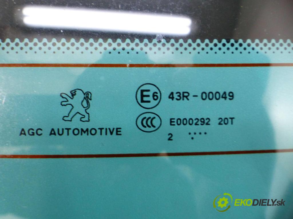 Peugeot 508 2010-2018 2.0 hdi (RH02, 10DYZD) 163 hp automatic 120 kW 1997 cm3 4- sklo zadní  (Okna zadní)