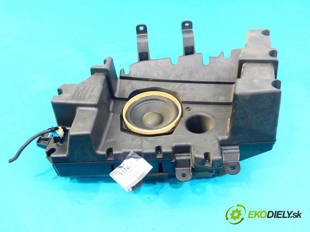 Subaru Tribeca 2005-2014 3.0 H6 (EZ30) 245KM automatic 180 kW 2999 cm3 5- Subwoofer: 86301XA34A (Audio zariadenia)