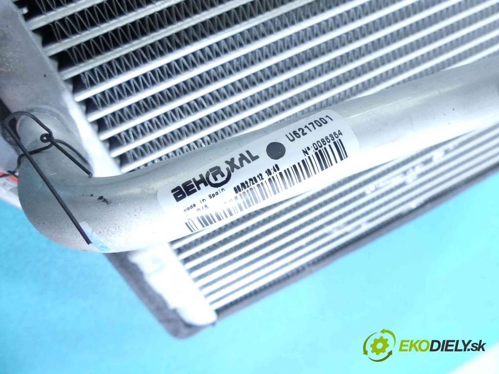 Seat Ibiza IV 6J 2008-2017 1.4 TSI (CAVE) 179KM automatic 132 kW 1390 cm3 3- radiátor  (Radiátory topení)