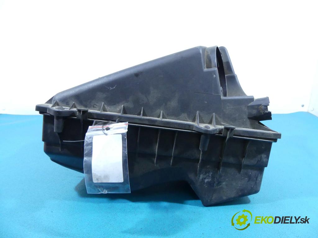 Seat Toledo II 1998-2004 2.3 V5 150 hp manual 110 kW 2324 cm3 4- obal filtra vzduchu 1J0129607AH (Kryty filtrů)