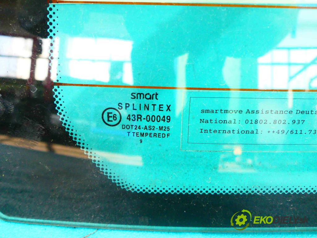 Smart Fortwo 1998-2007 0.6 45KM automatic 33 kW 599 cm3 3- sklo zadní  (Okna zadní)