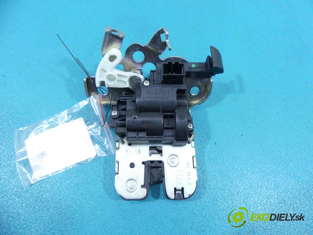 Skoda Rapid 2012-2019 1.6 tdi 90 HP manual 66 kW 1598 cm3 5- zámok kufrové dvere zadné 8R0827505