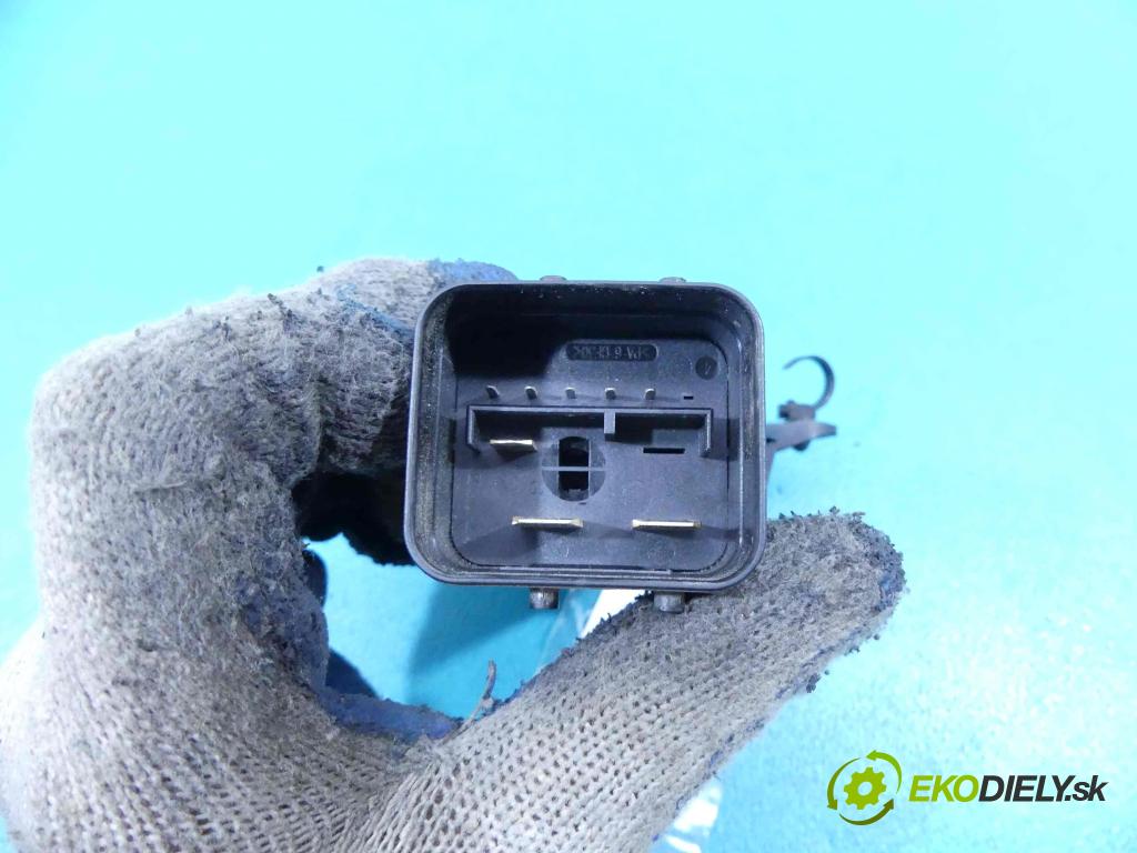 Skoda Rapid 2012-2019 1.6 tdi 90 HP manual 66 kW 1598 cm3 5- Relé: 5J0919506 (Relé)