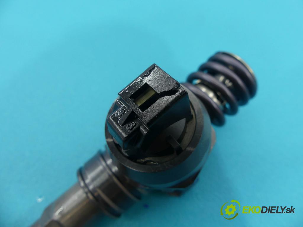 Vw Golf V 2003-2009 1.9 tdi (BKC) 105 HP manual 77 kW 1896 cm3 5- vstrekovacie čerpadlo 0414720215 (Vstrekovače)