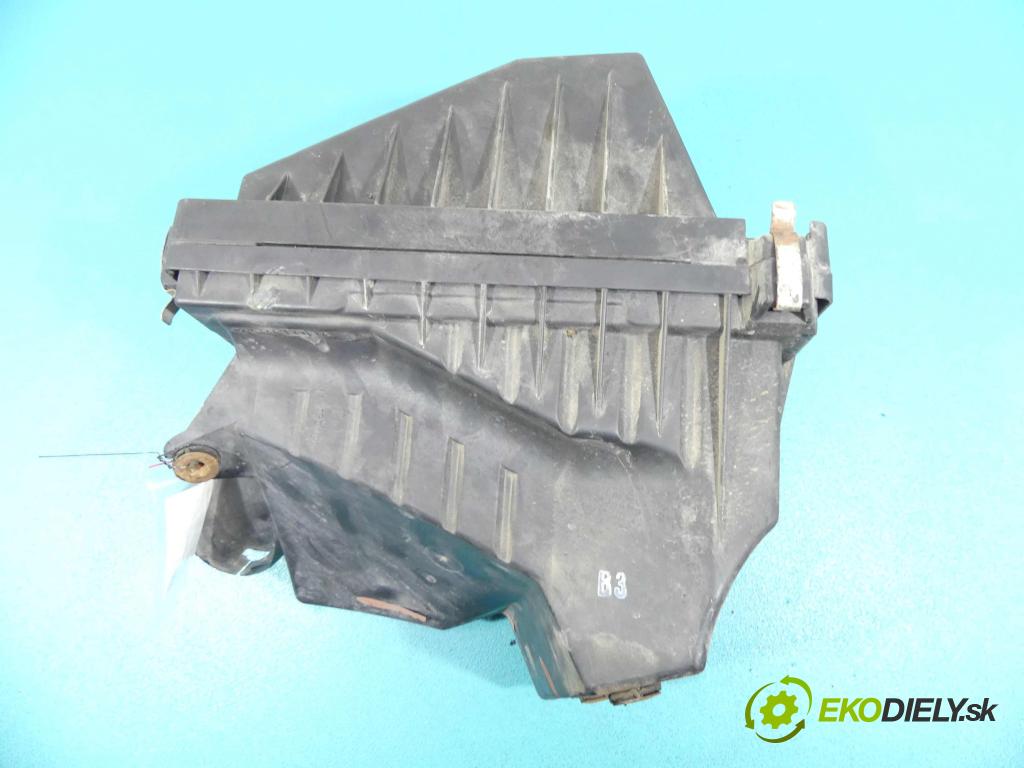 Nissan Almera tino 2.2 114 hp manual 84 kW 2184 cm3 5- obal filtra vzduchu  (Kryty filtrů)