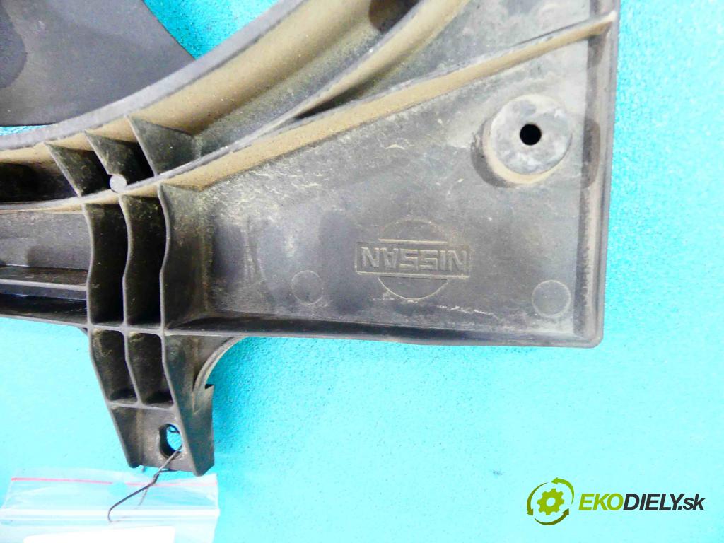 Nissan Almera tino 2.2 114 HP manual 84 kW 2184 cm3 5- Ventilátor chladiča