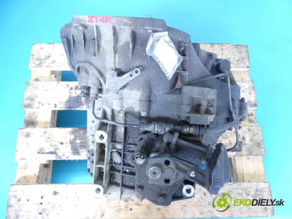 Ford Transit connect 1.8 tdci 90 hp manual 66 kW 1753 cm3 5- převodovka stupňová manual 2T1R7002BH