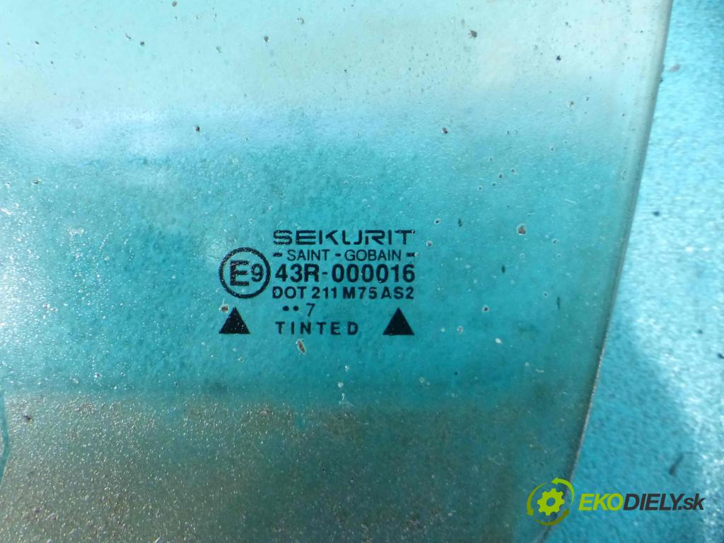 Vw Polo III 6N 1994-2001 1.4 8v 75 HP manual 55 kW 1390 cm3 4- sklo dvere predné ľavé