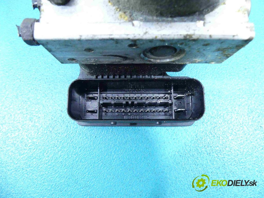 Peugeot 206 1.4 hdi 68 HP manual 50 kW 1398 cm3 5- čerpadlo abs 5WK84105 (Pumpy ABS)