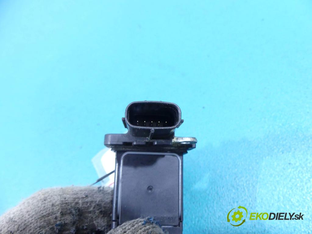 Toyota Auris I 2006-2013 1.4 D4D 90 HP manual 66 kW 1364 cm3 5- průtokoměr: AFH0M-77 (Váhy vzduchu)