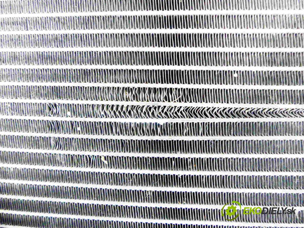 Vw Phaeton 3.0 tdi 224hp automatic 165 kW 2967 cm3 4- chladič klimatizácie 3D0820411E (Chladiče klimatizácie)