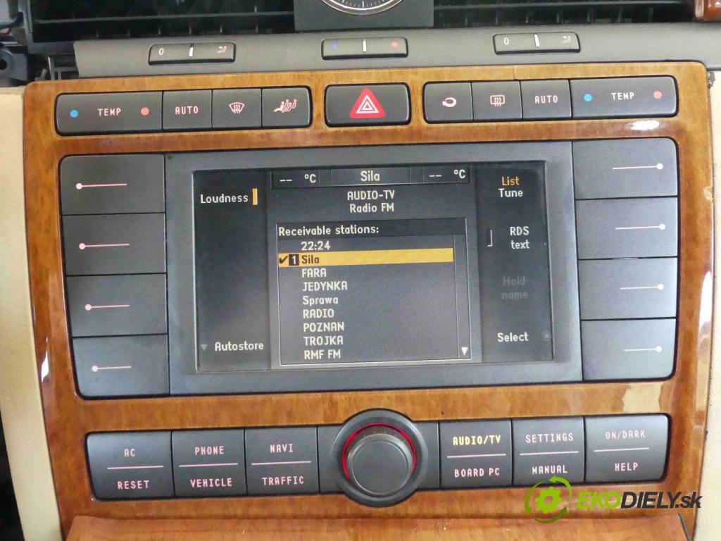 Vw Phaeton 3.0 tdi 224 hp automatic 165 kW 2967 cm3 4 Radio 3D0035007L